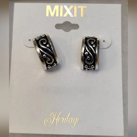 NWT Elegant Silver Earrings - 3 Pairs - Picture 4 of 8